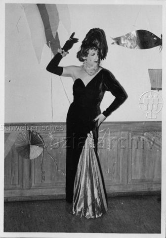 Bertie Wolf als Transvestit am Fasnachtsball im "Kreis" - 1954