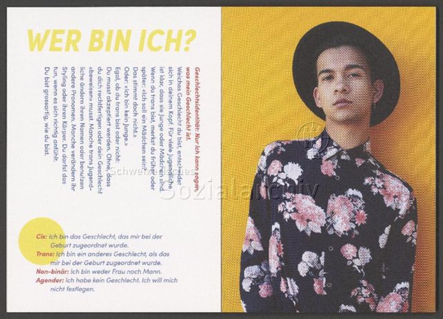links: "Wer bin ich?", "Geschlechtsidentität: Nur ich kann sagen, was mein Geschlecht ist.", Erläuterung der Begriffe: "Cis", "Trans", "Non-binär" und "Agender"; rechts: Sagil, 17 – Infobüchlein für Jugendliche der AIDS-Hilfe Schweiz in Zusammenarbeit mit anderen queeren Organisationen über sexuelle Orientierung, Geschlechtsidentitäten und Coming-Out (August 2019)