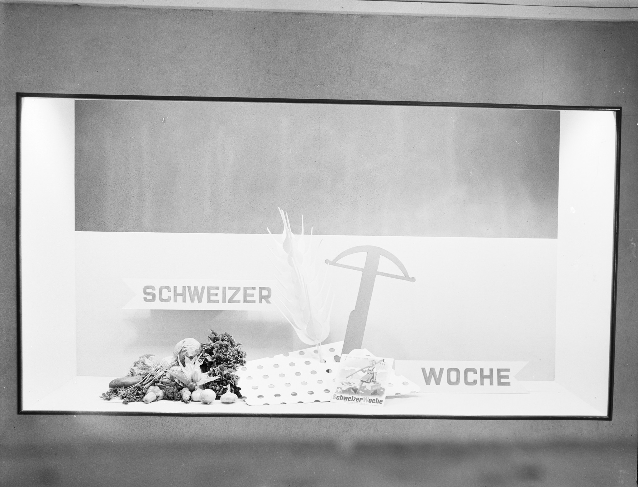 Schaufenster Filiale LVZ: "Schweizer Woche"