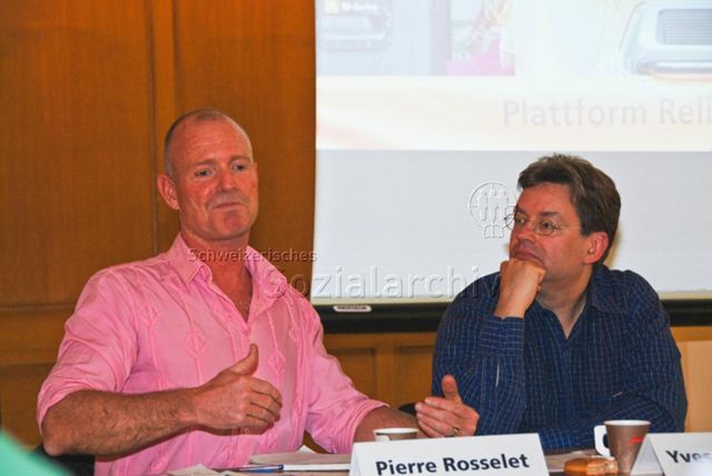 Generalversammlung des Pink Cross (2009) – Vorstandsmitglieder: Pierre Rosselet (links), Yves de Matteis (rechts)