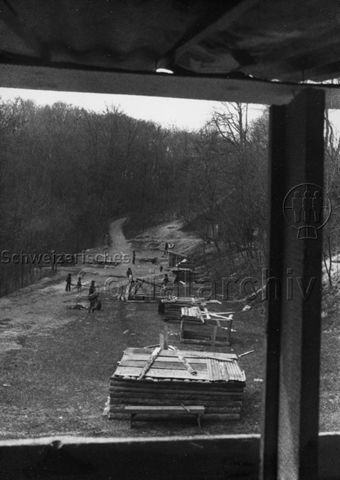 "Robinsonspielplatz 'Le Louve', Lausanne" - Kinder beim Spielen; 1976