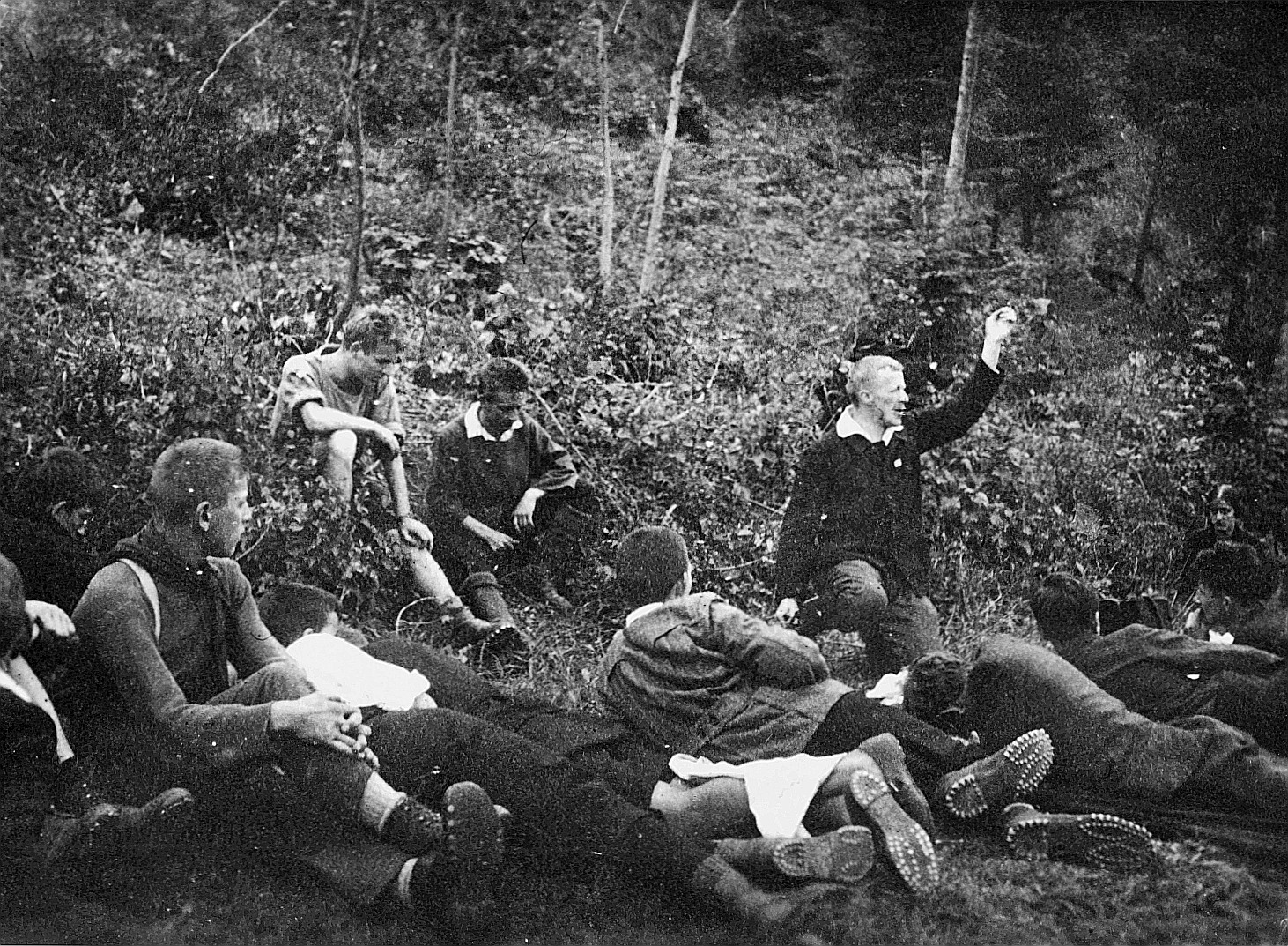 Zusammenkunft auf der Schafmatt (nähe Aarau) des Bundesvorstandes mit Basler Buben. Kapuzinerpredigt (1920)