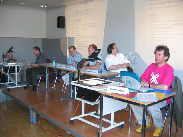 Generalversammlung des Pink Cross (02.04.2005, Frauenfeld) – Vorstandsmitglieder v.l.n.r.: Jean-Paul Guisan, Rolf Trechsel, Pierre Rosselet, Claudio Ferrante, Moël Volken