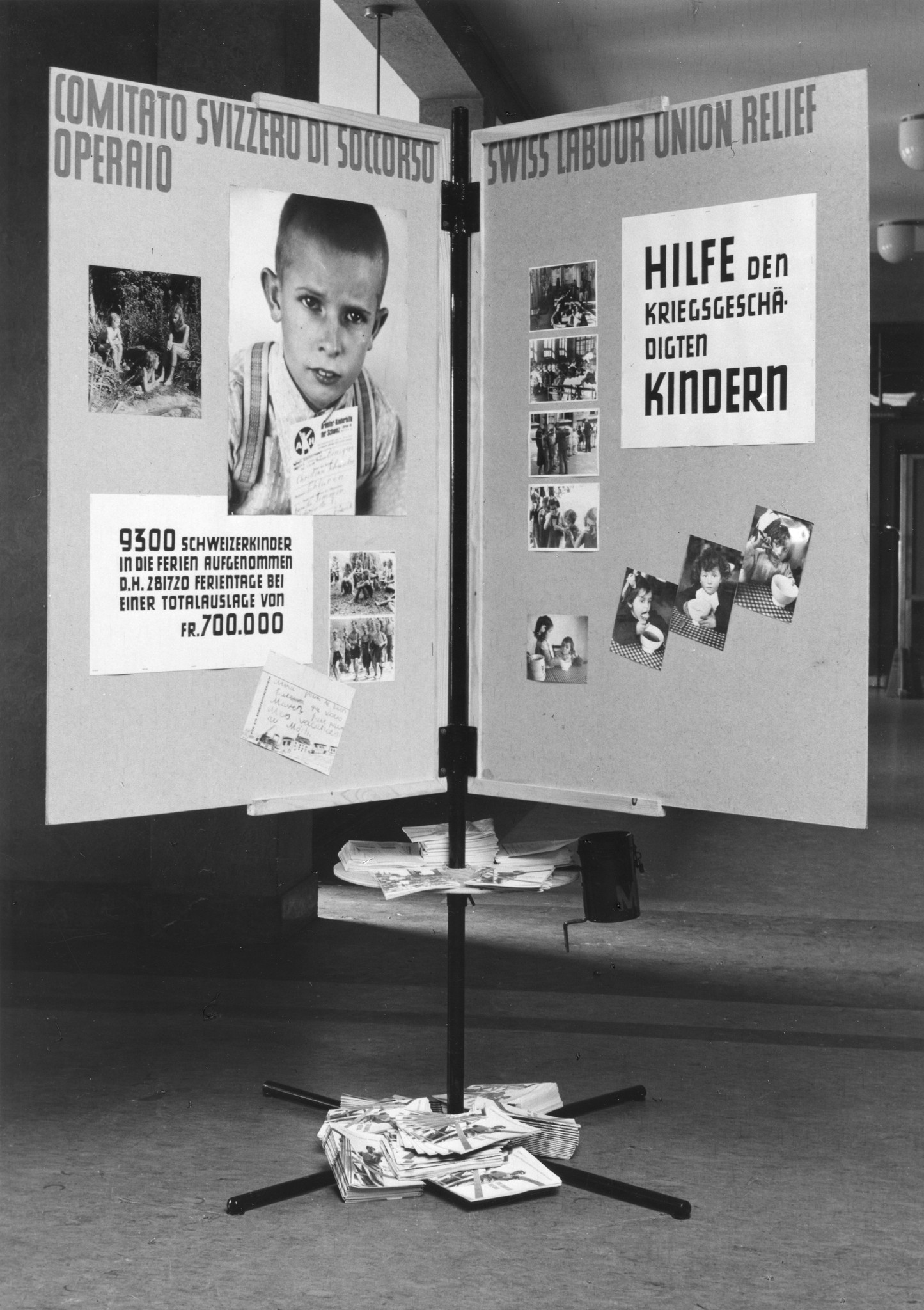 "Ausstellungsmaterial 1946, VPOD-Kongress, Bern, Mai", Plakaten des SAH: "Hilfe den kriegsgeschädigten Kindern", "9.300 Schweizerkinder in die Ferien aufgenommen, d.h. 281.720 Ferientage bei einer Totalauslage von Fr. 700.000"