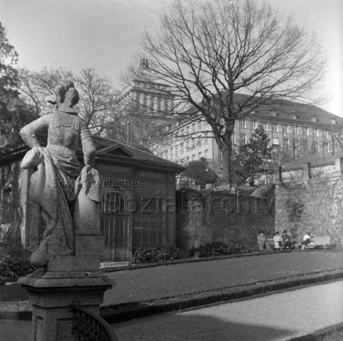 Rechberg-Park mit Universität, Zürich, um 1960
