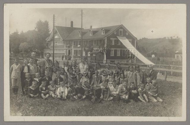 Ferienkolonie in Hundwil ("Gass") (Poststempel: 08.08.1927)