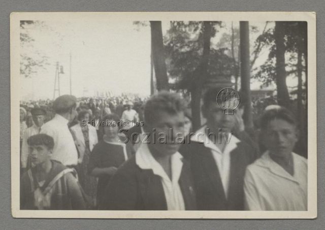 Volkstypen im Vergnügungspark in Leningrad