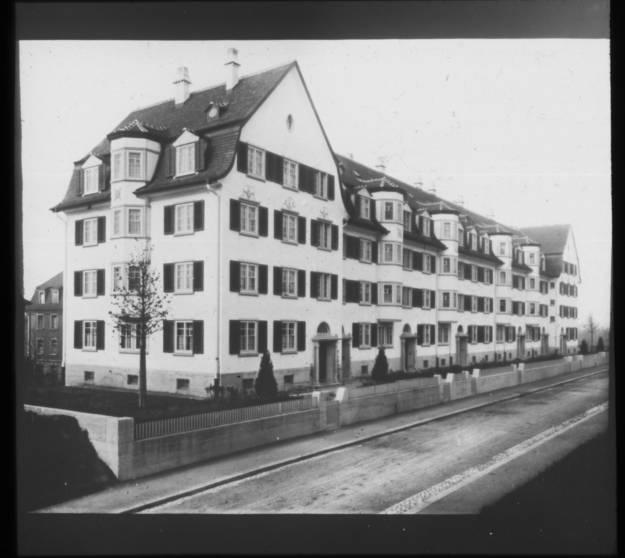 Siedlung der Baugenossenschaft des eidgenössischen Personals BEP: Kolonie Stüssi, Zürich