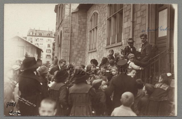 1. Mai 1919, Kindergruppe (Sozialistische Jugend), Ernst Weber