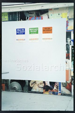 Plakatwand mit alten Shedhalle-Plakaten und "dyke action machine"