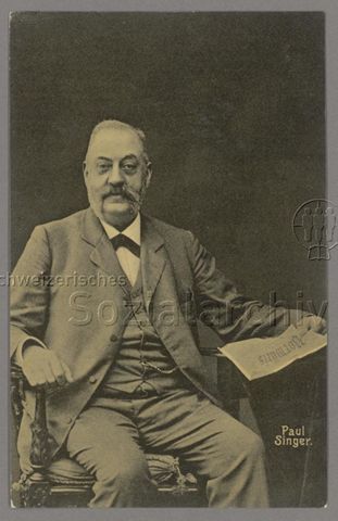 Paul Singer mit dem "Vorwärts", um 1905