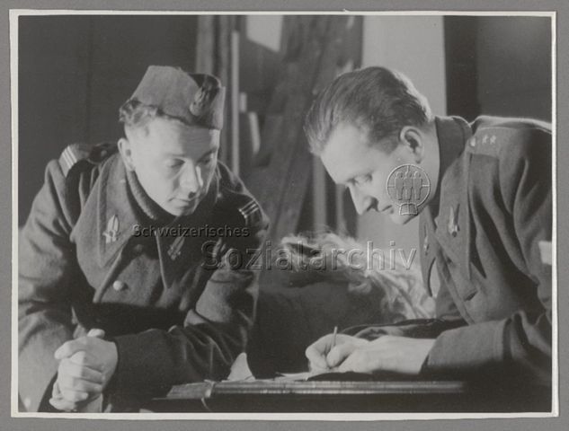 Teatr Zotnierski" (Théâtre du soldat/Soldatentheater)