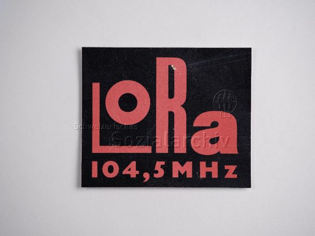 Kleber"LoRa 104,5 MHz" (Radio LoRa), um 1989