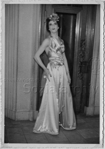 Bertie Wolf als Transvestit - ca. 1942-1947