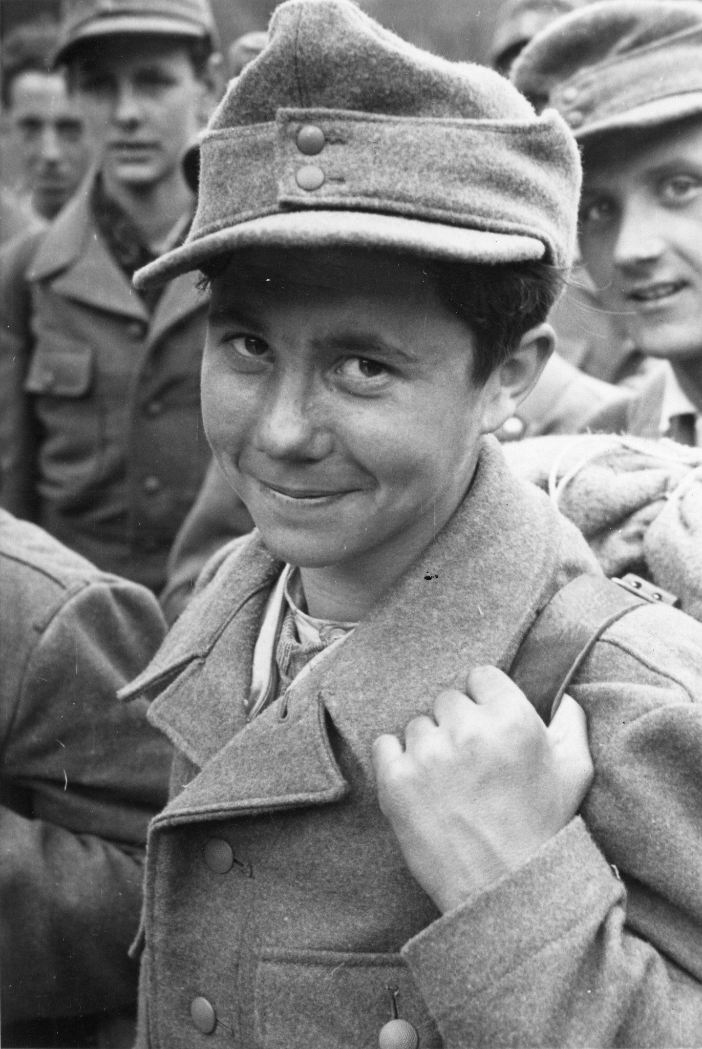 ""Basel, 1945. Fremdarbeiter. Elsasse"