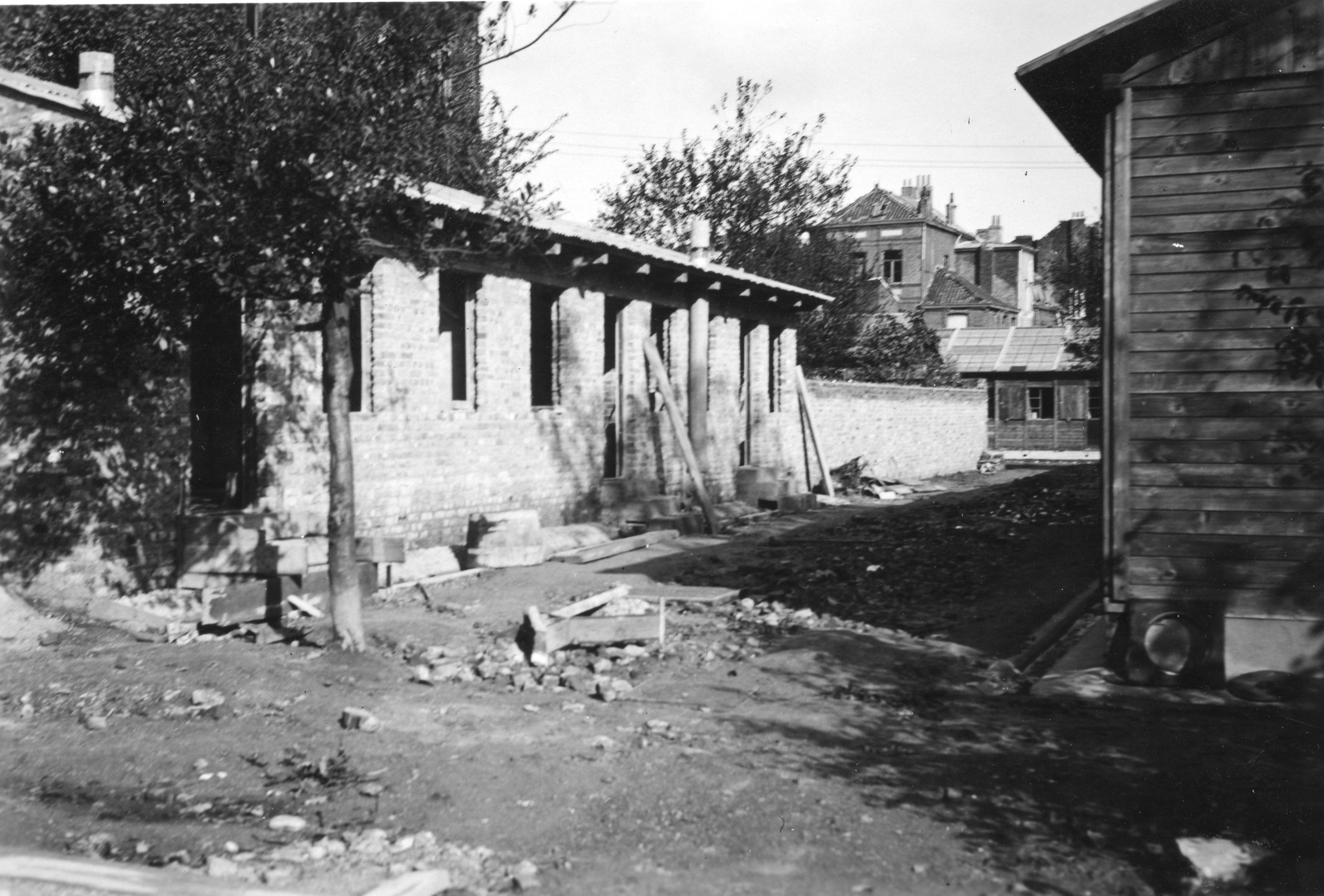 "W.C. - Pouponnière - Jardin d'enfants"; WC - Kinderhort - Kindergarten