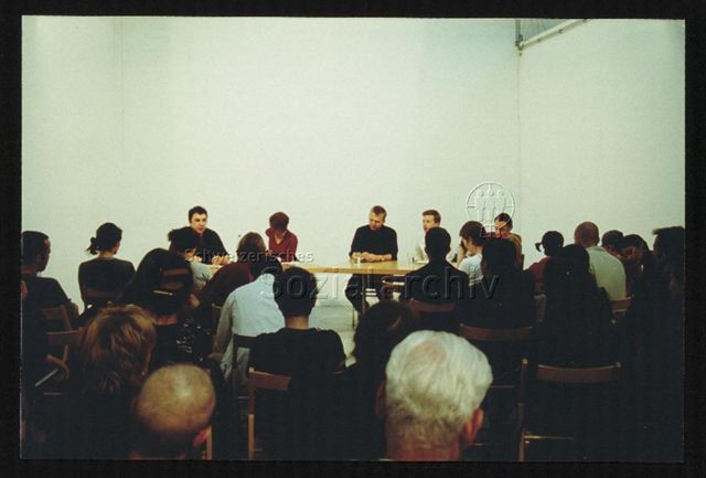 Veranstaltung, Podium, von links: Justin Hoffmann, Yvonne Volkart, Wolfgang Zinggl, n.n., Peter Spillmann