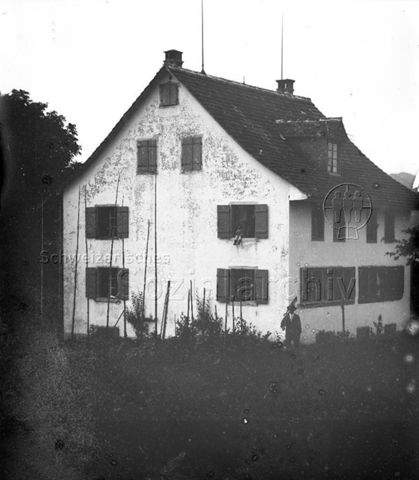 Haus mit Garten, vermutlich Wetzikon oder Umgebung, um 1900