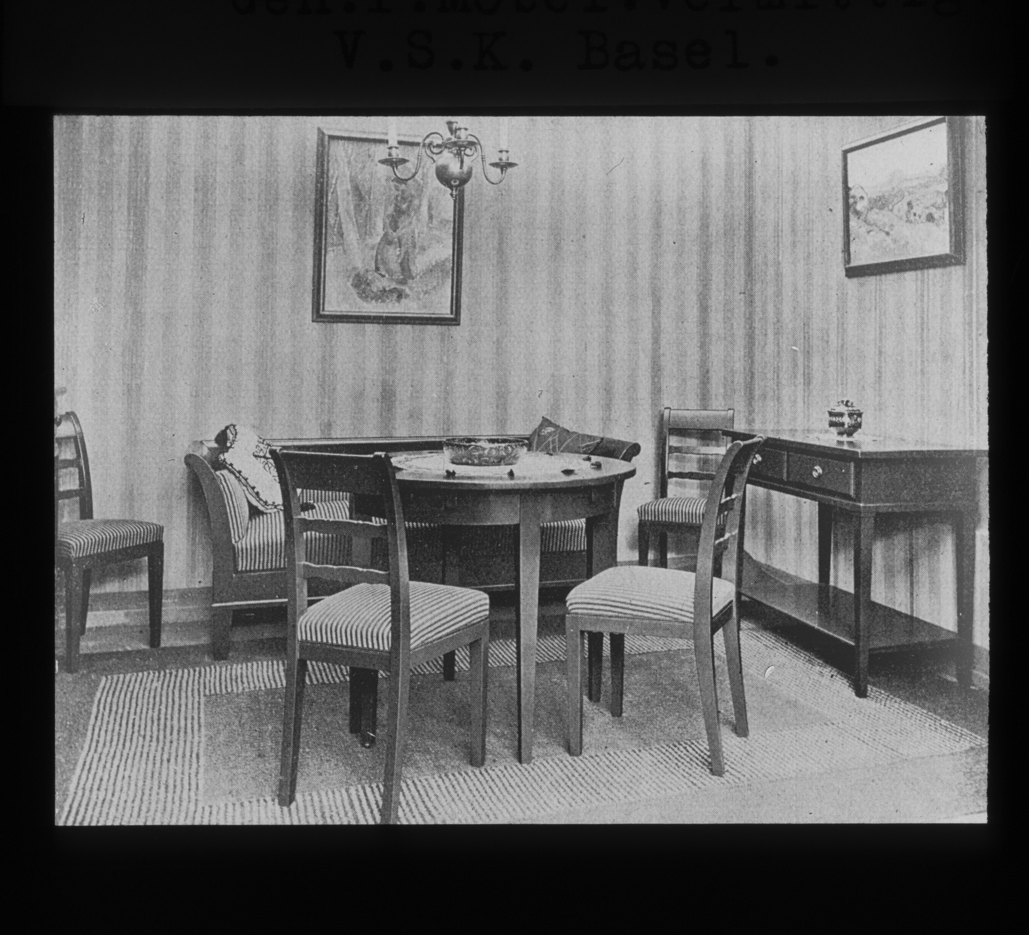 Dia: Ausstellungsraum der Genossenschaft für Möbel-Vermittlung des V.S.K. (Verband schweizerischer Konsumvereine) Basel.