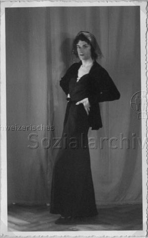 Bertie Wolf als Transvestit - ca. 1942-1947