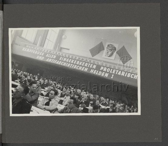 Fotoalbum "KPS Parteitag, 30.05., 31.05. und 01.06.1936/SPS Parteitag 07.06.1936, Volkhaus und Limmatplatz Zürich