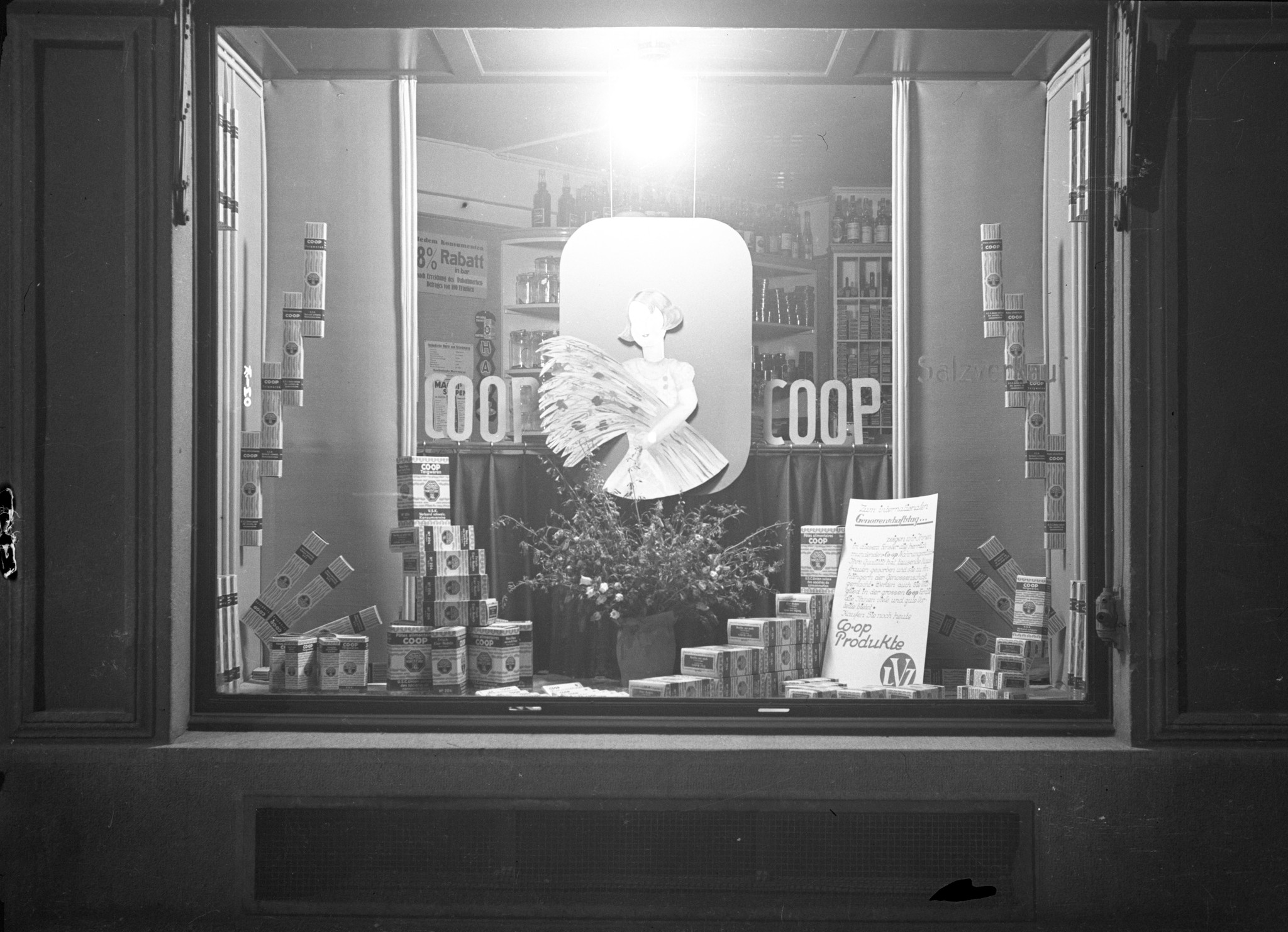 Schaufenster Filiale LVZ: Teigwaren