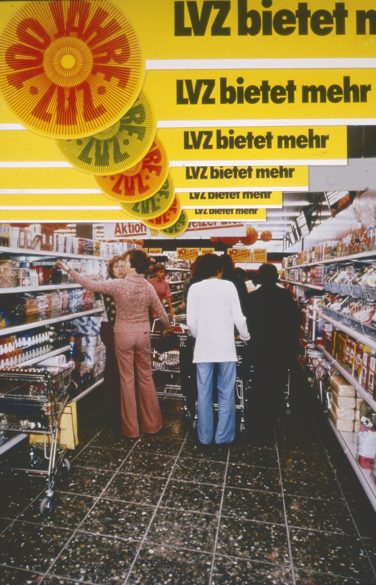 100 Jahre Lebensmittelverein Zürich LVZ 1878-1978: Filiale, Slogan "LVZ bietet mehr"