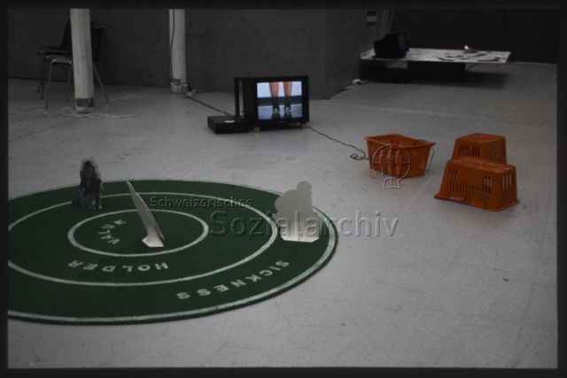 Ausstellungsansicht, "Sickness Holder Value"