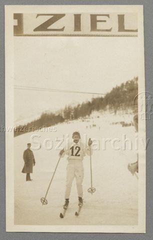 [Per-Erik] Hedlund, Schweden, Sieger im 50 km [Langlauf]