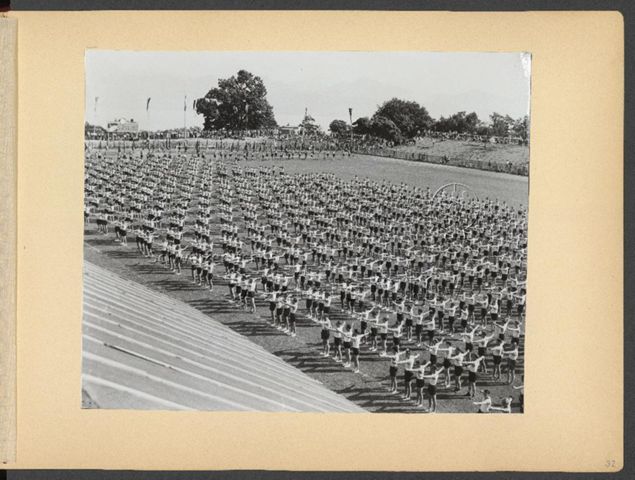 Fotoalbum "Satus, Lausanne Juillet 1950: VIIIe Fête Fédérale, Livre d'Or