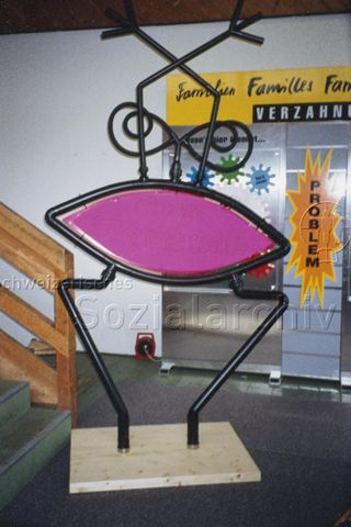 Messestand, evt. an der OFFA 1994 in St. Gallen - Richtungsweiser zum Parcours "bliib cool"