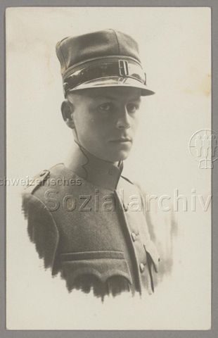 Leutnant Hans Müller in Uniform, 1923