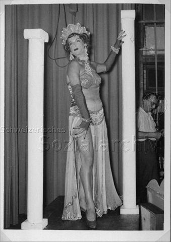 Bertie Wolf als "Hera" im "Raub des Ganymed" - 1954