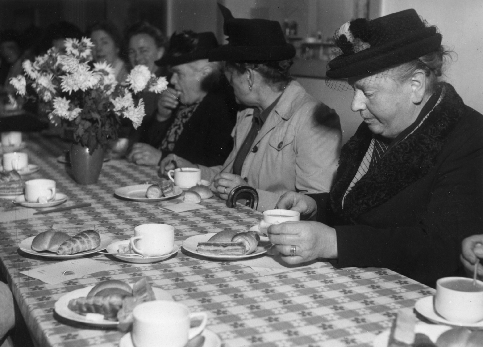 Betriebsbesichtigungen 1930er / 40er Jahre: Verköstigung