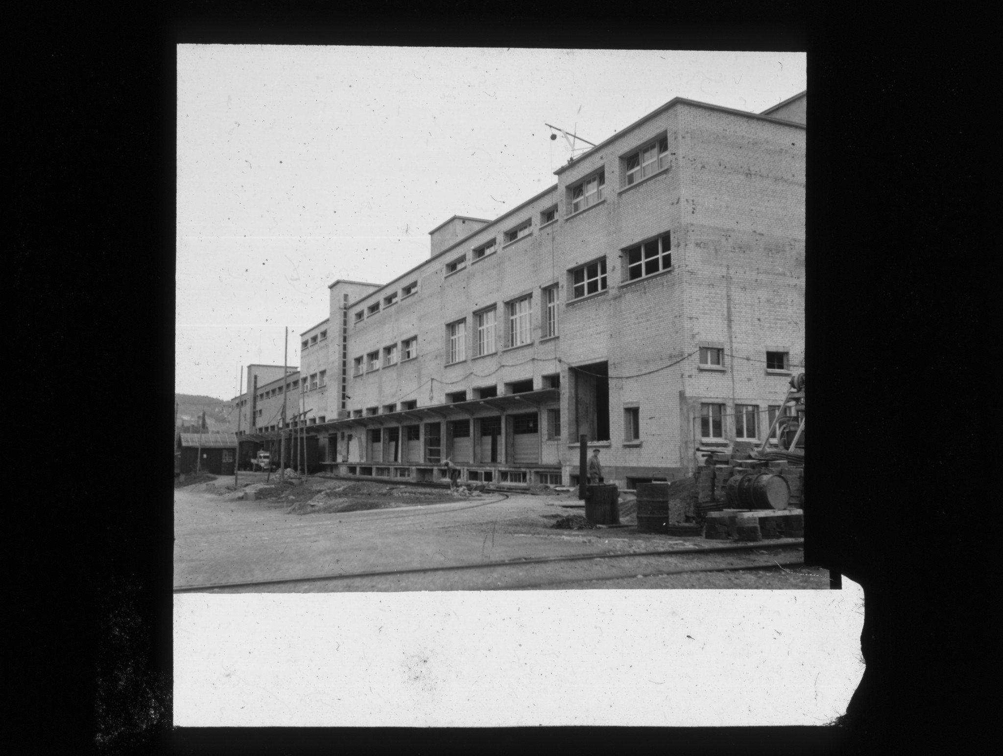 Dia: Lagerhaus des LVZ, Aussenansicht.