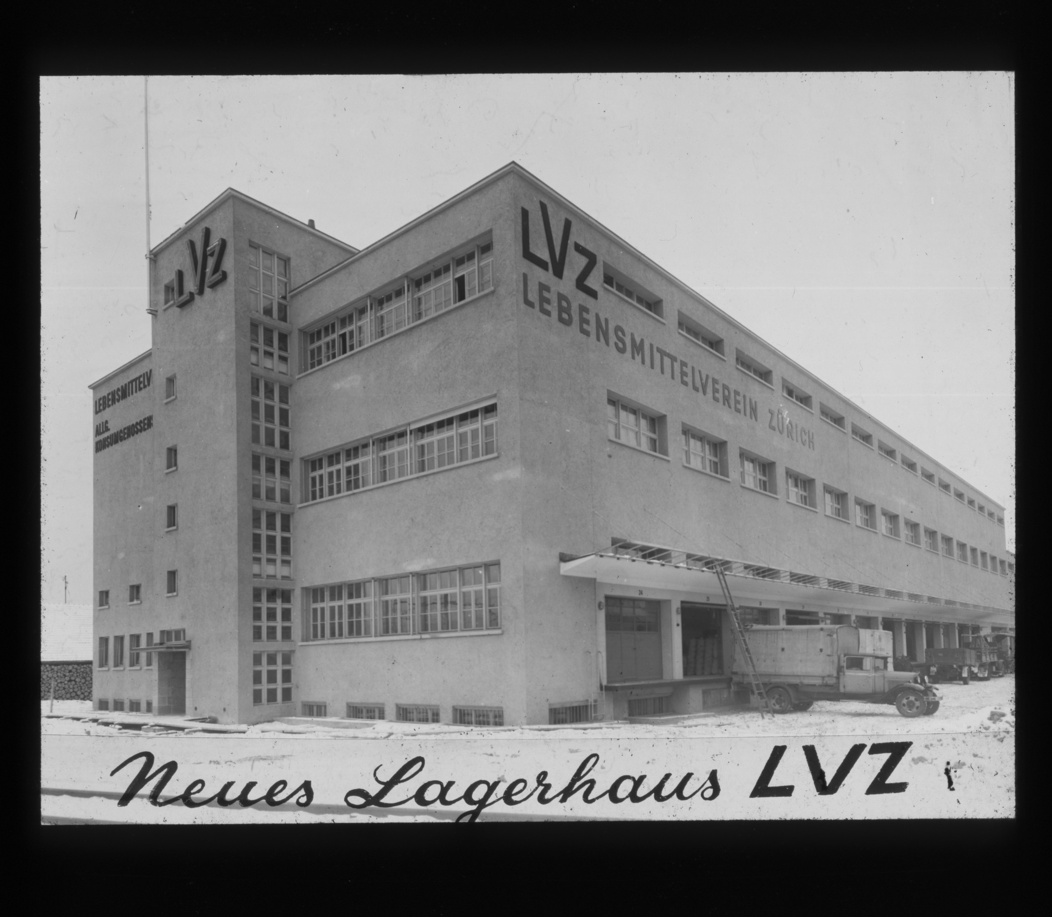 Dia: Lagerhaus von aussen: "Neues Lagerhaus LVZ".