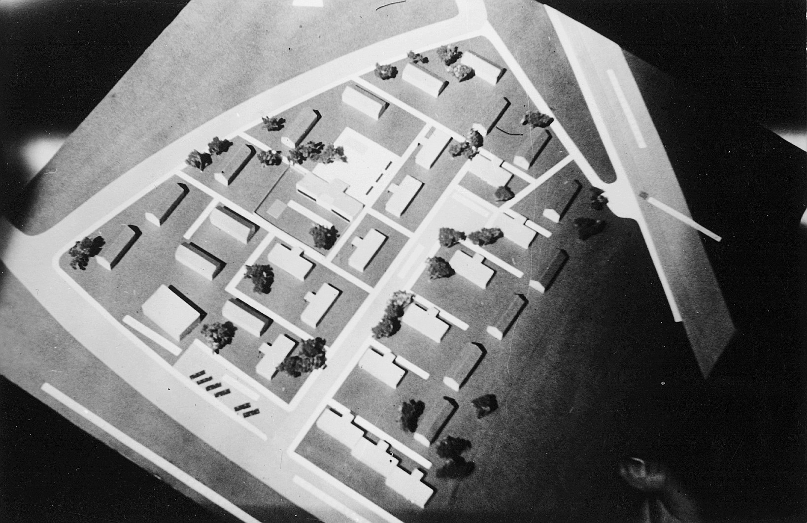 Siedlung für ungarische Flüchtlinge in Wien: Grundsteinlegung am 28.04.1958; Modellbau