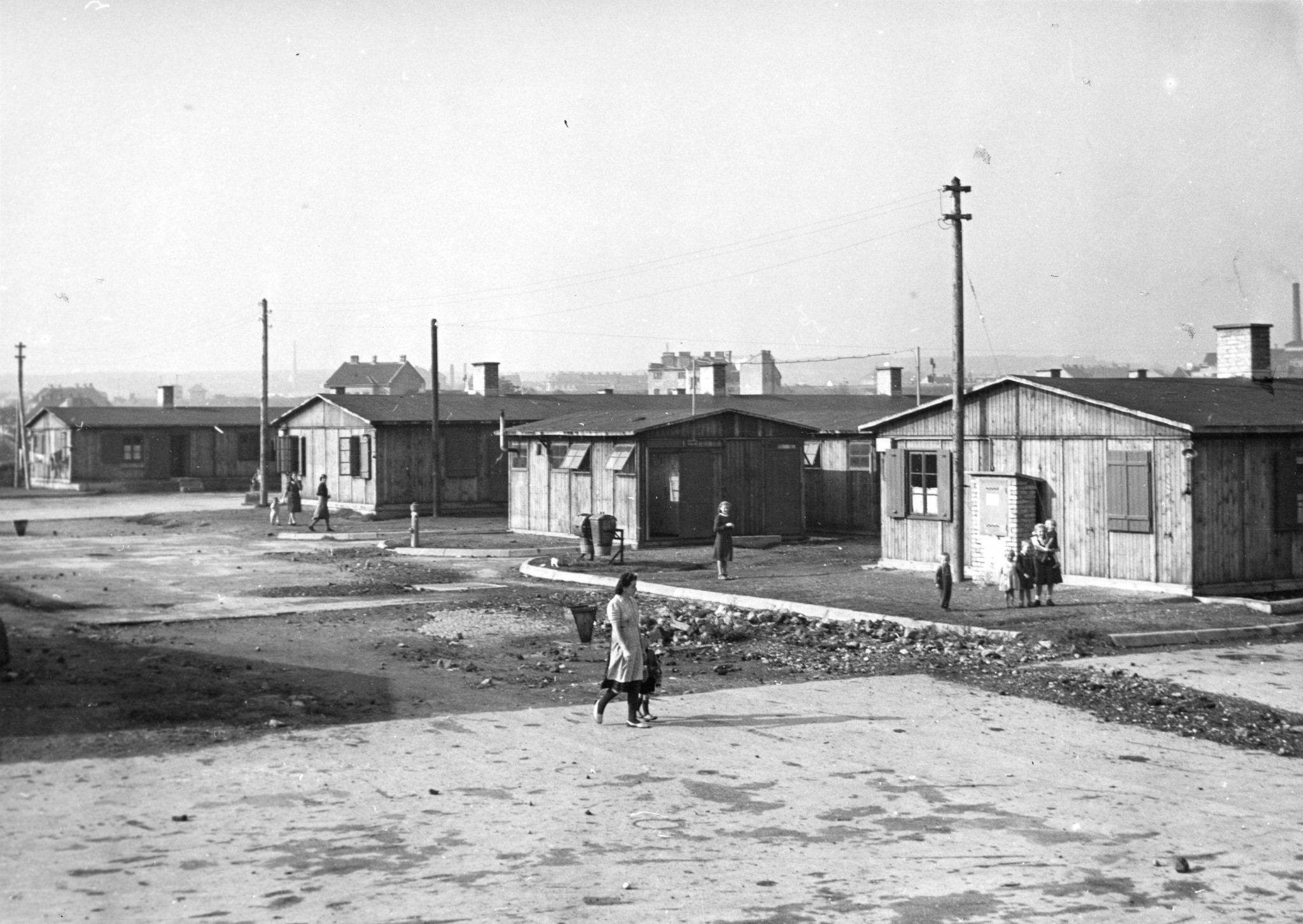 "Flüchtlingslager Simmering, Wien II, Okt. 1949"