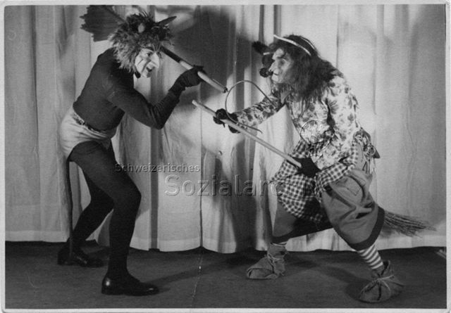 Foto aus Nachlass von Werner Dietrich - Maskenball im "Kreis" - "Hexensabbath" -  Fasnacht 1950