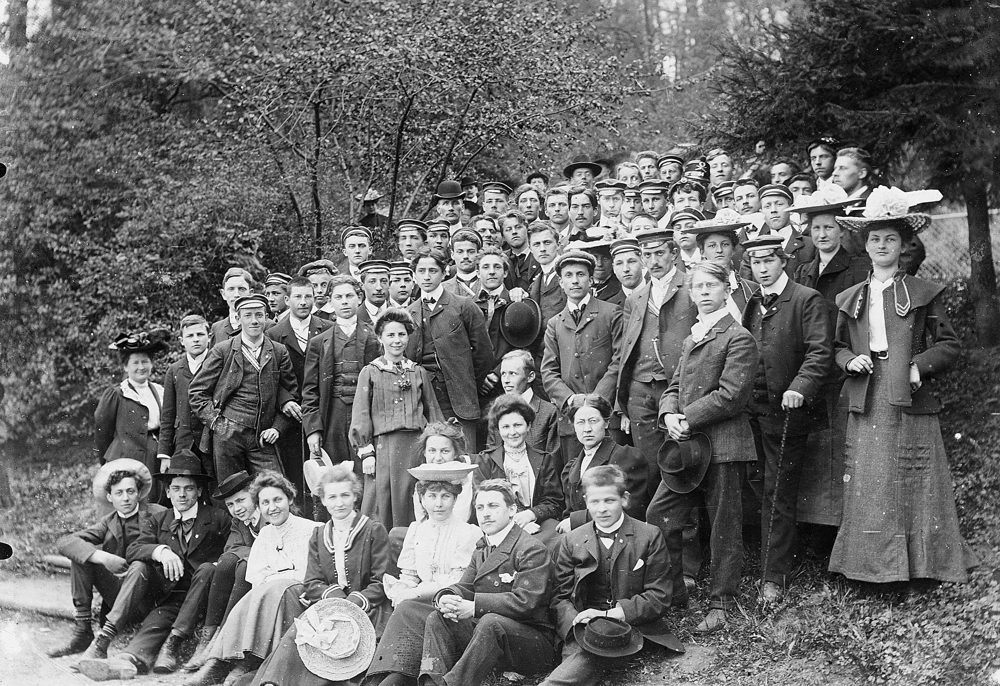 Gruppenporträt vom Zentralfest der Helvetia (1906)