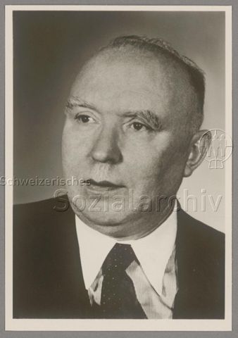 Porträt von Walter Freitag