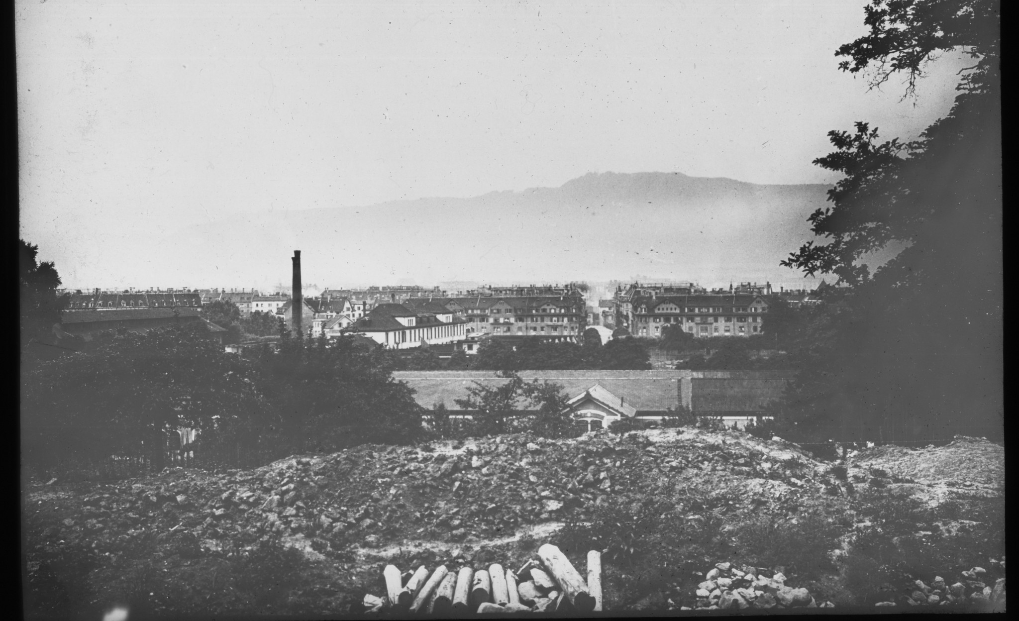 Siedlung der Baugenossenschaft Letten: "Blick aus Part. Hs. 4"