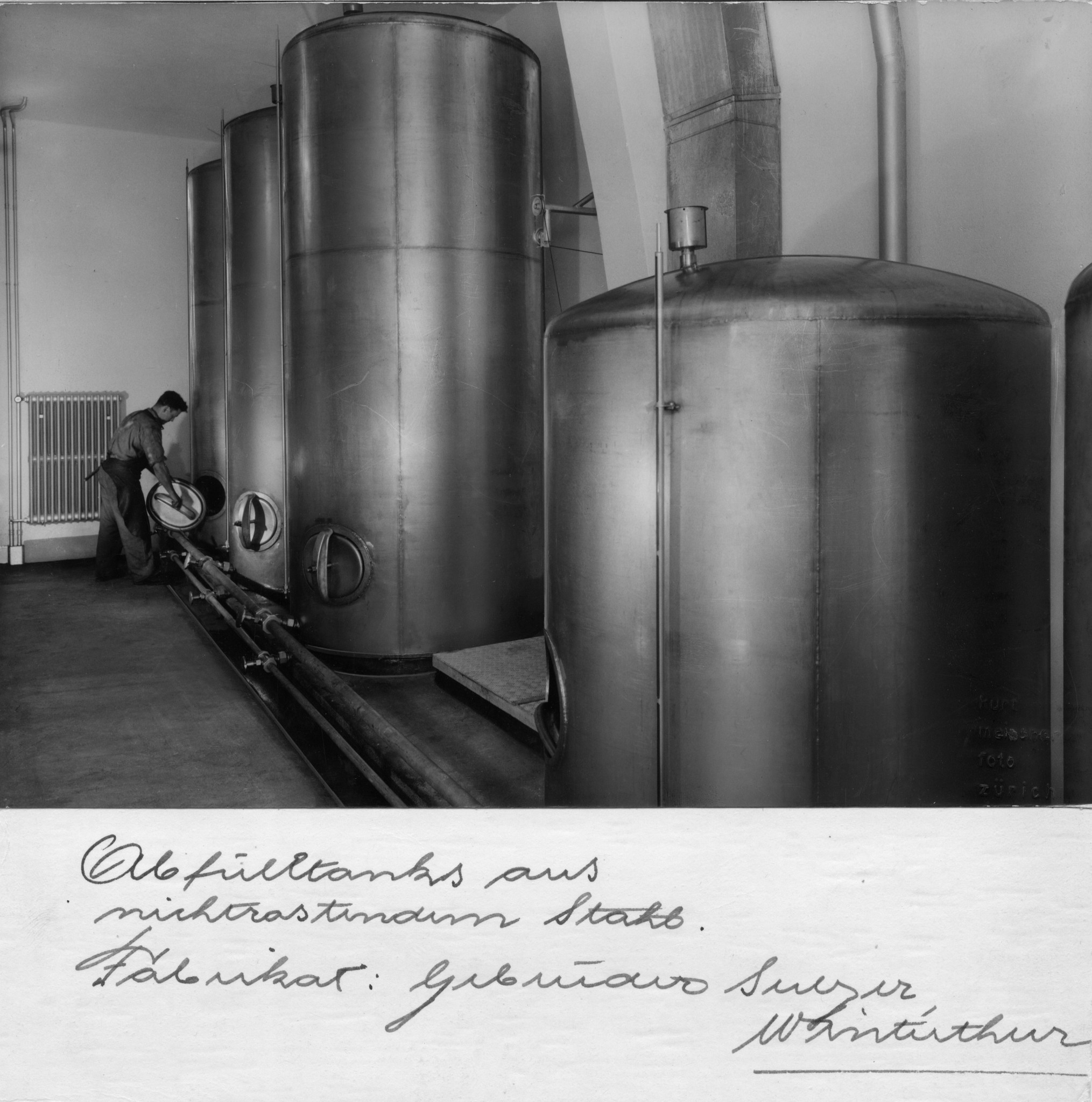 Abfülltanks aus nichtrostendem Stahl, produziert von Gebrüder Sulzer, Winterthur