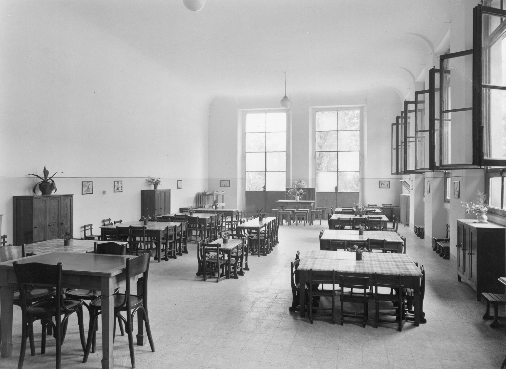 Italienisch-schweizerisches Heim für Kinder: Speisesaal