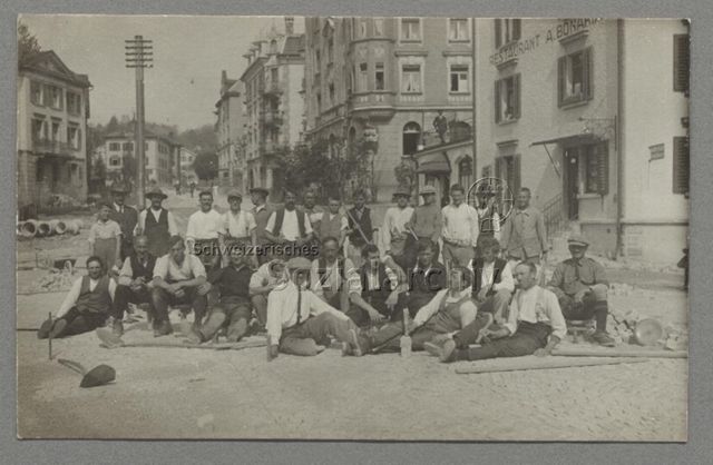 Gruppenporträt Strassenarbeiter, St. Gallen, um 1930