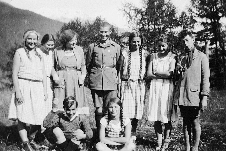 Fahrt ins Bündnerland: Das Wandervögel-Gruppenporträt bei Zernez (1930)
