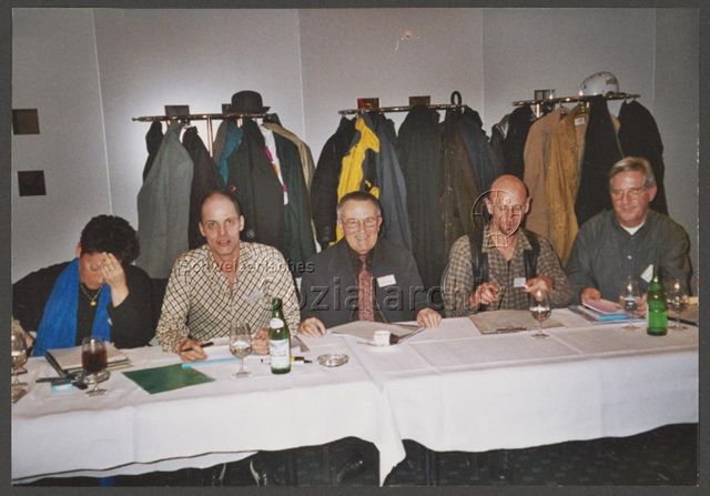 HAZ: Andersheim (um Februar 2002, Zürich) – Vorstandsmitglieder – "Andersheim" (später "Gay and Grey") war ein von 2000 bis 2003 bestehender Verein zur Schaffung lesbisch-schwuler Wohnformen im Alter