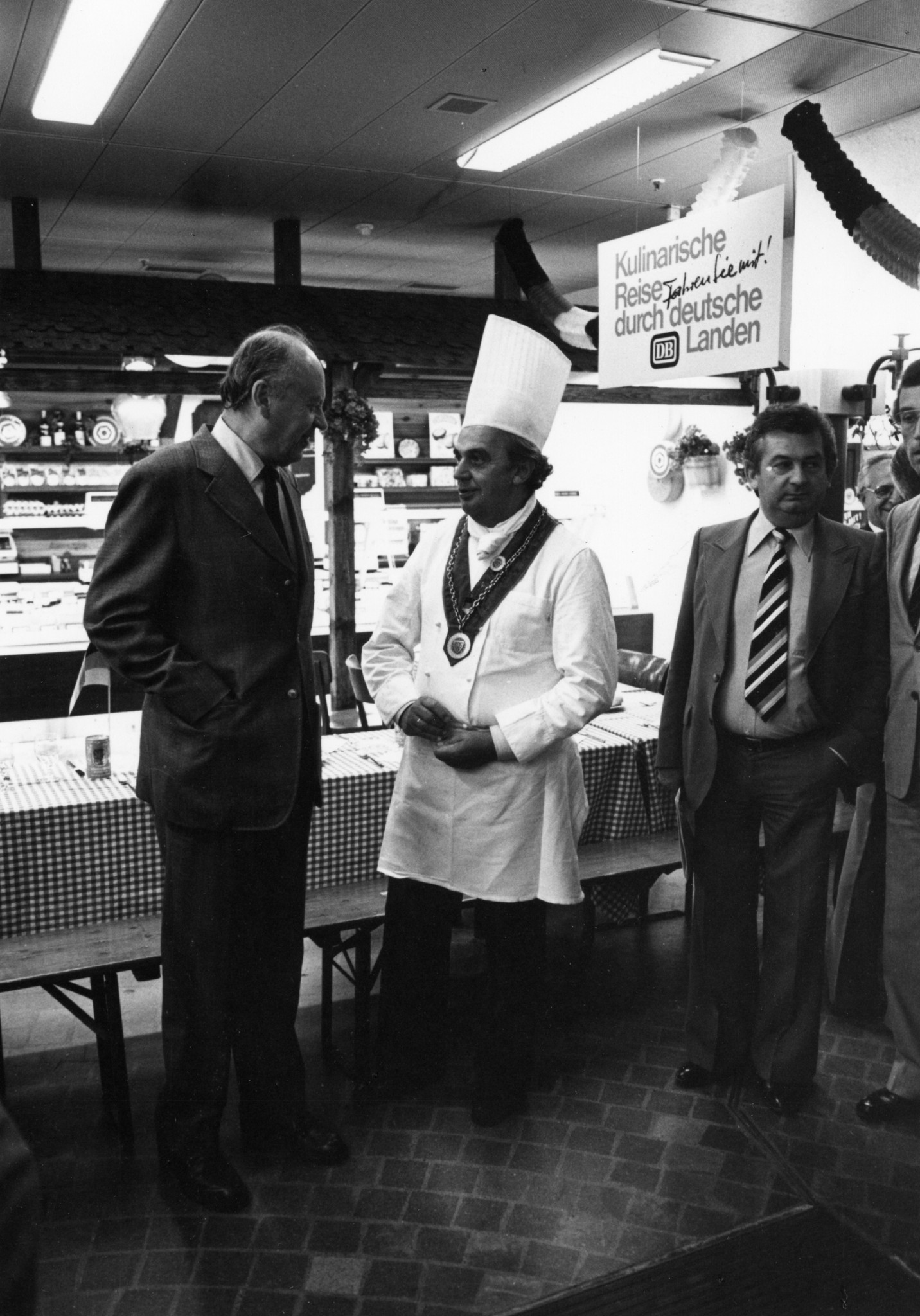 Deutschlandwochen 1980 bei Coop: Koch und weitere Personen