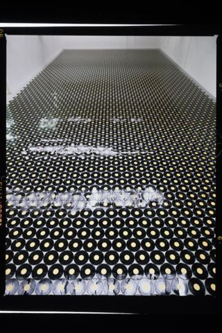 Christian Marclay, "Footsteps", 1989, Installation