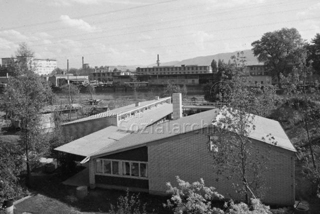 "Robinsonspielplatz Wipkingen" - Ansicht der Anlage; um 1965